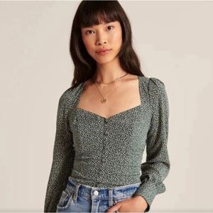 Abercrombie & Fitch
Long-Sleeve Button-Through V-Neck Top